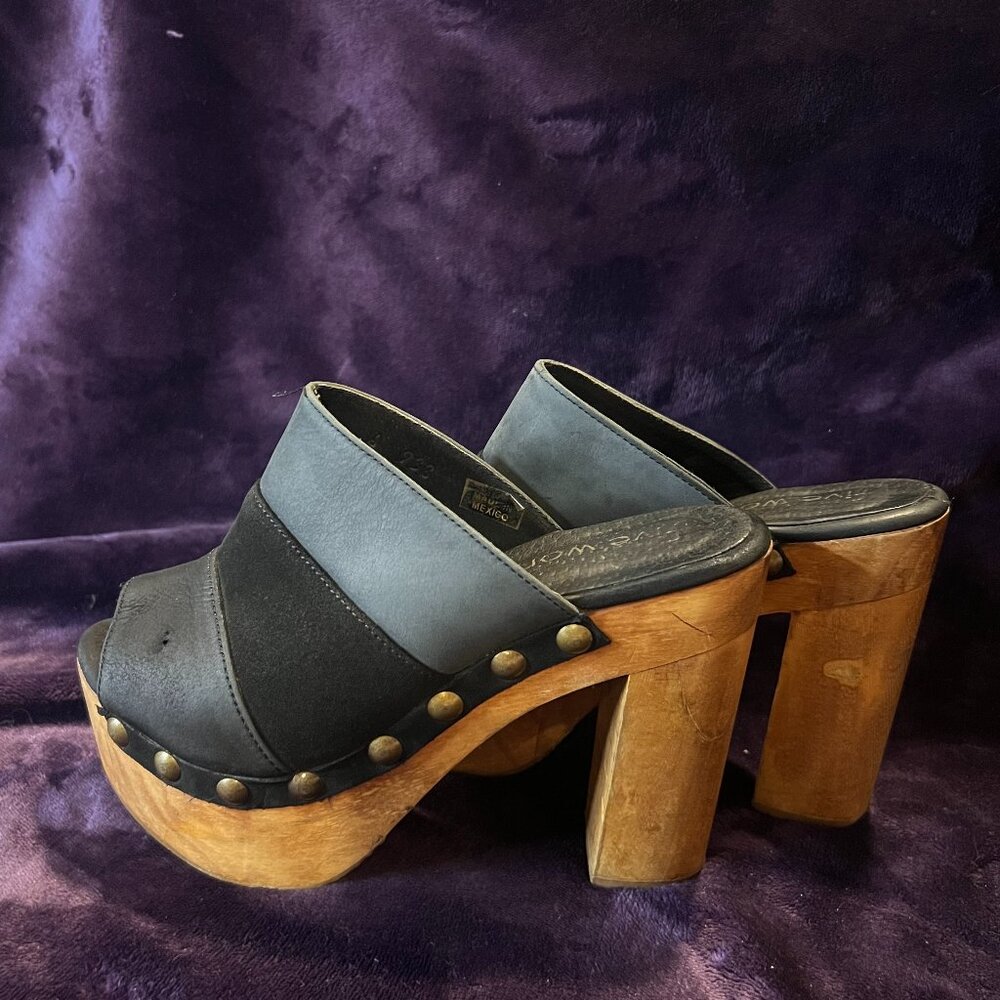 Black and Gray Women's Mules with Wooden Heel - Picture 2 of 8